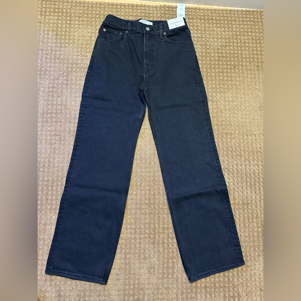 Abercrombie 90s Relaxed Jean high rise